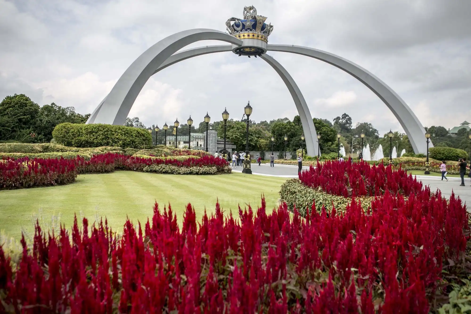malaysia johor bahru royal gardens laman mahkota istana bukit serene